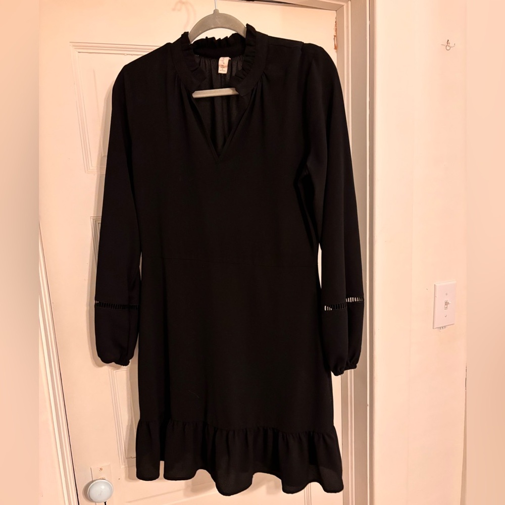 BeBop Elegant Black Long Sleeve Dress